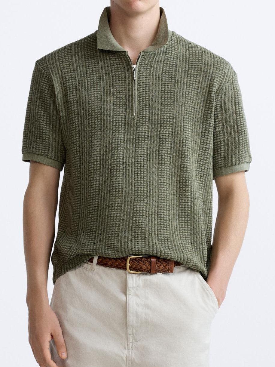 Herren Halbreißverschluss-Polo – Struktur & Nachhaltigkeit im Old Money Stil