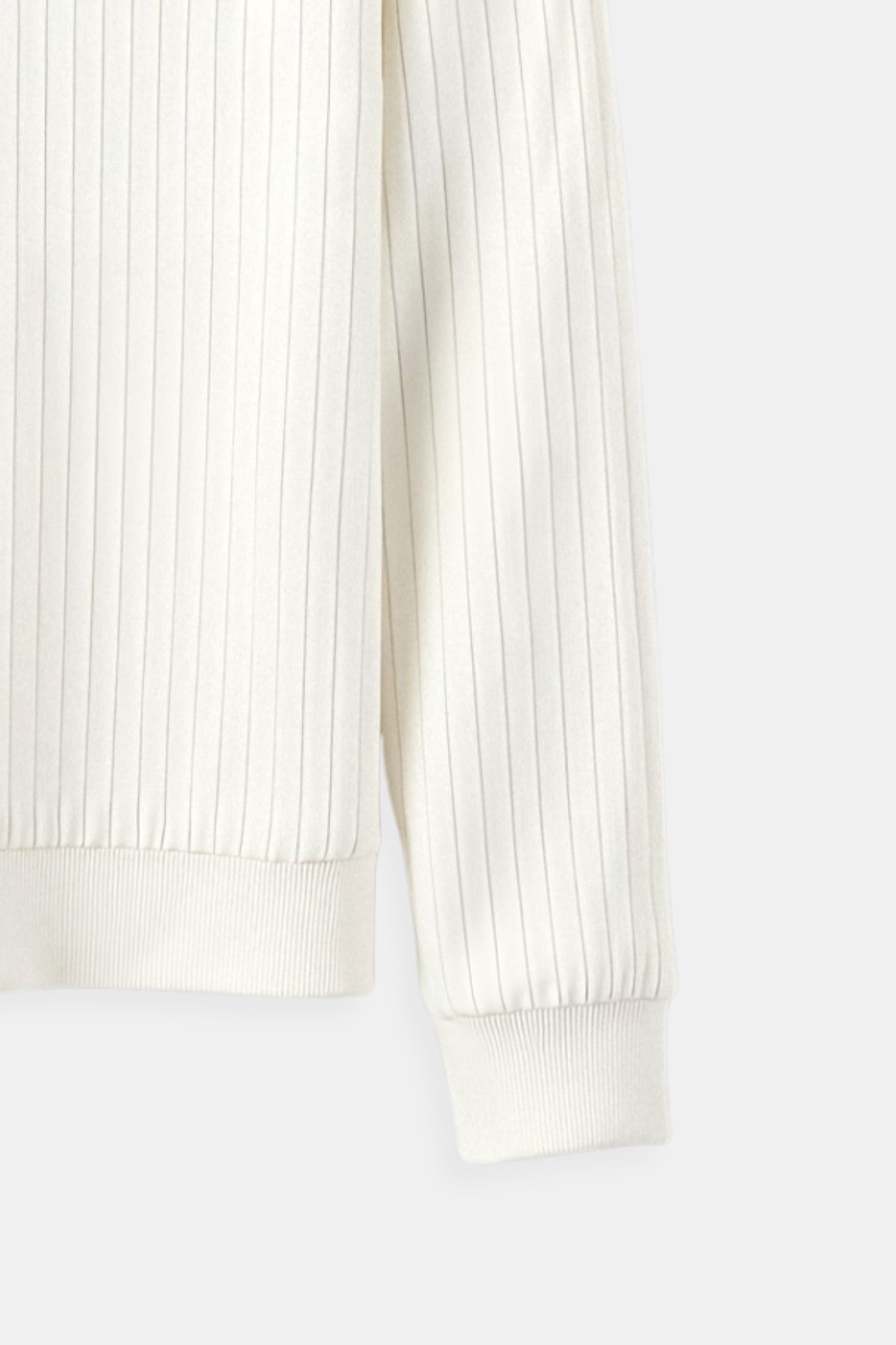 Old Money Men's Ribbed Long Sleeve Solid Knitted Sweater