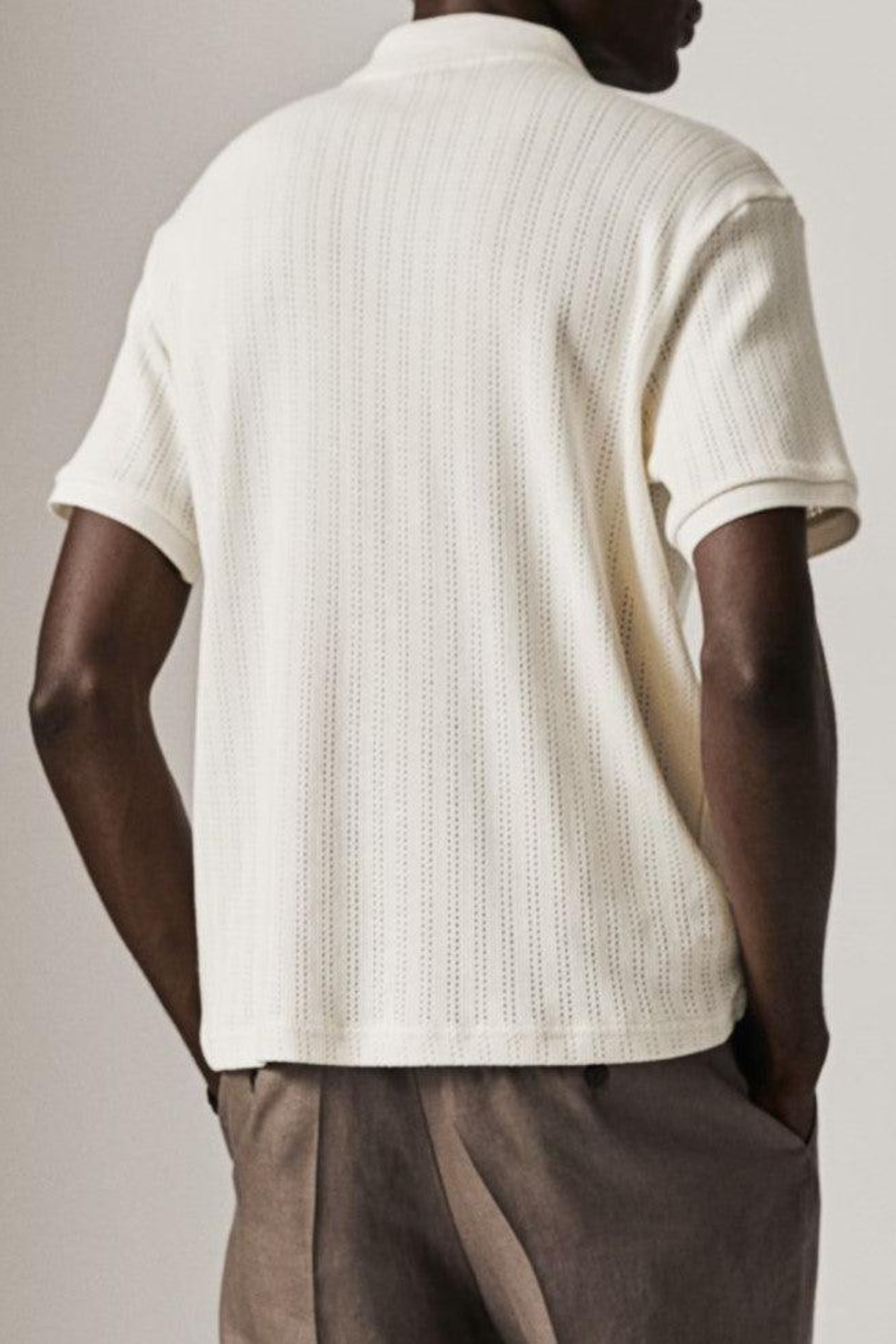 Herren Poloshirt – Klassischer Schnitt mit feiner Lochstruktur
