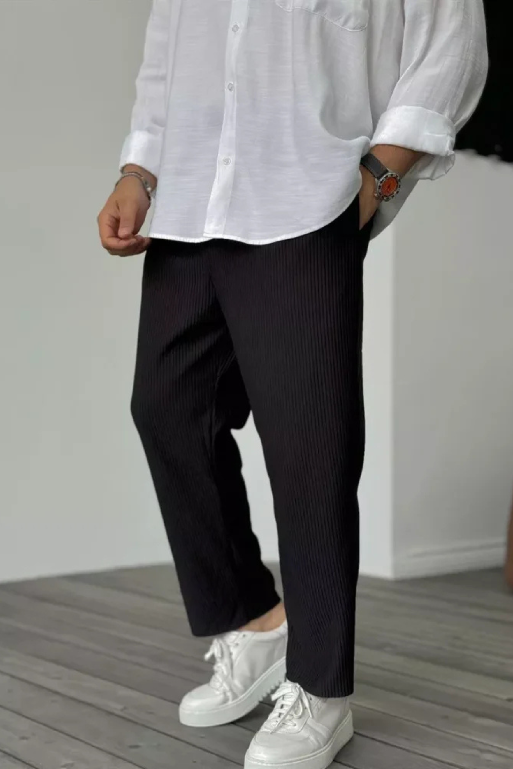 Leichte Bundfaltenhose – Stilvolle Leichtigkeit für den Sommer